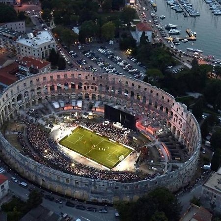 Apartman Adriatic Пула Екстериор снимка