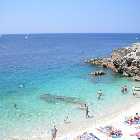 Apartman Adriatic Пула Екстериор снимка