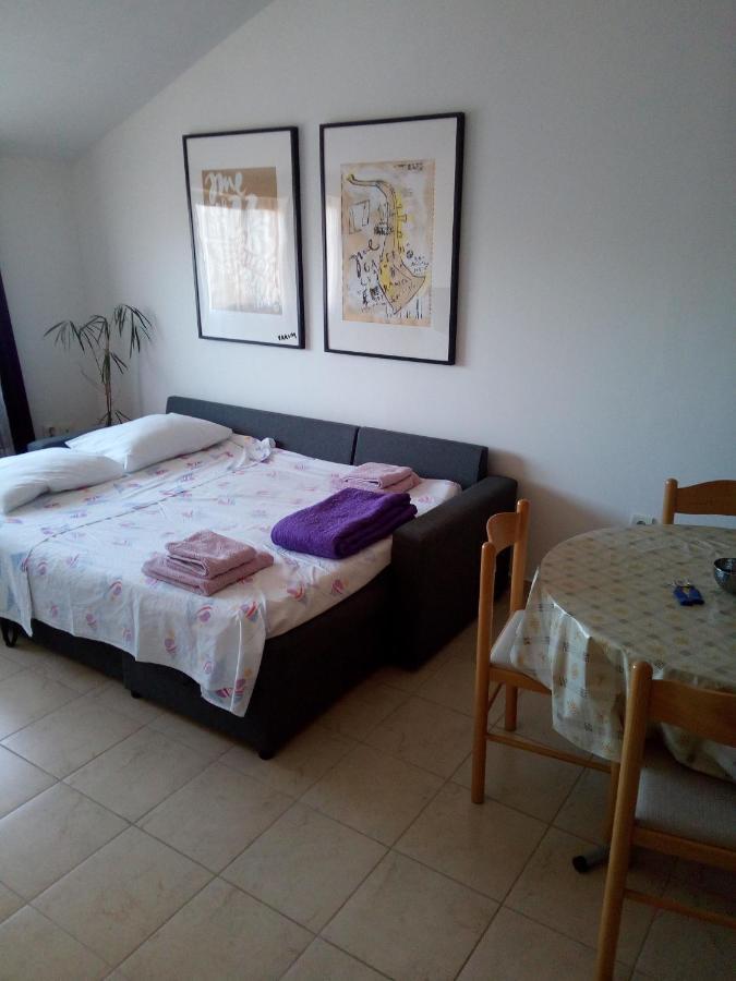 Apartman Adriatic Пула Екстериор снимка