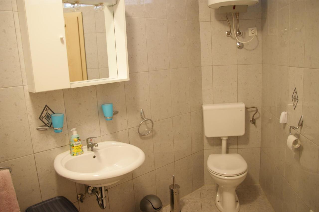 Apartman Adriatic Пула Екстериор снимка