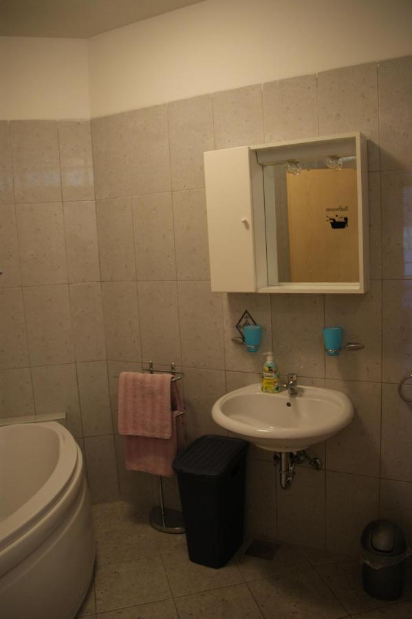 Apartman Adriatic Пула Екстериор снимка