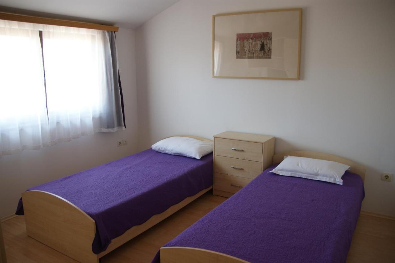 Apartman Adriatic Пула Екстериор снимка