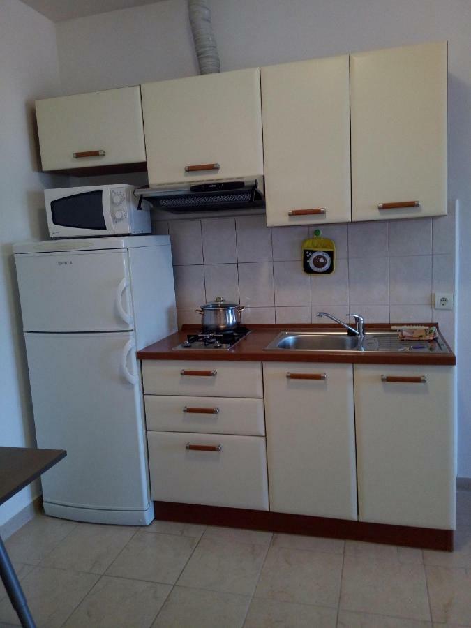 Apartman Adriatic Пула Екстериор снимка